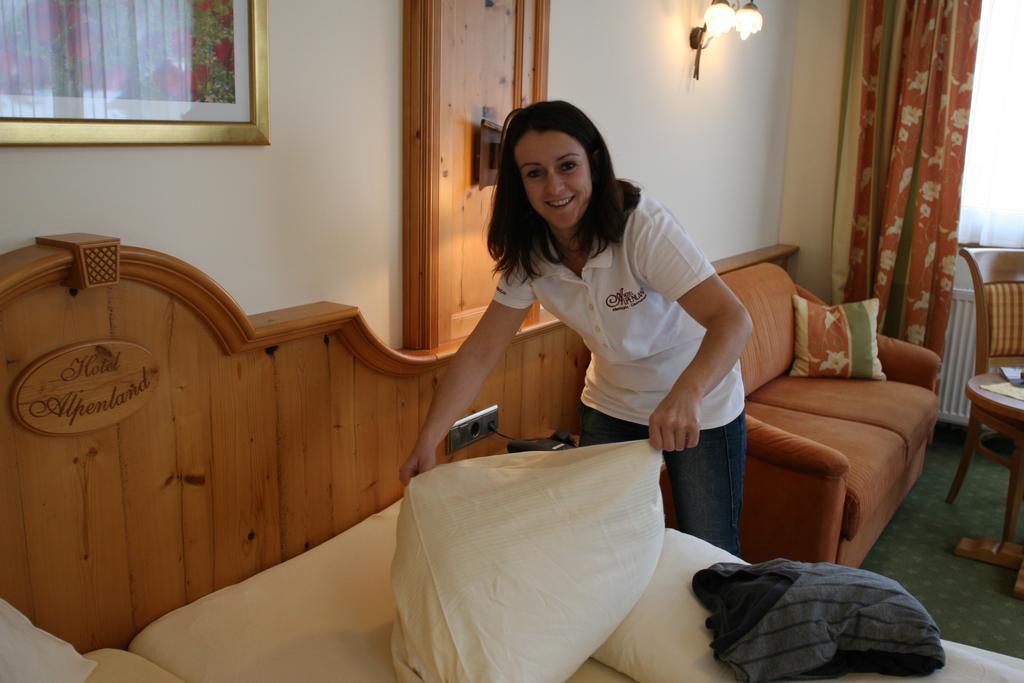 Hotel Garni Alpenland アルテンマルクト・イム・ポンガウ エクステリア 写真