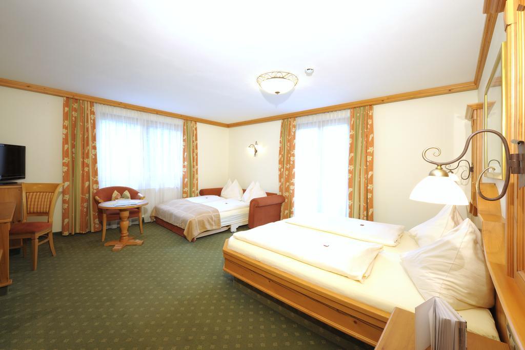 Hotel Garni Alpenland アルテンマルクト・イム・ポンガウ エクステリア 写真