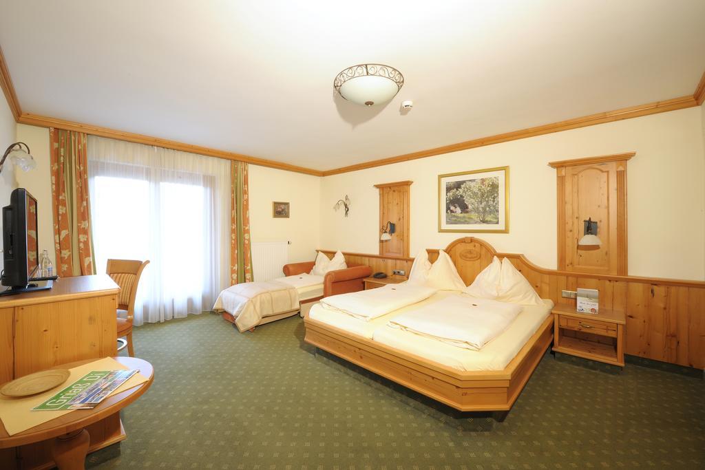 Hotel Garni Alpenland アルテンマルクト・イム・ポンガウ エクステリア 写真