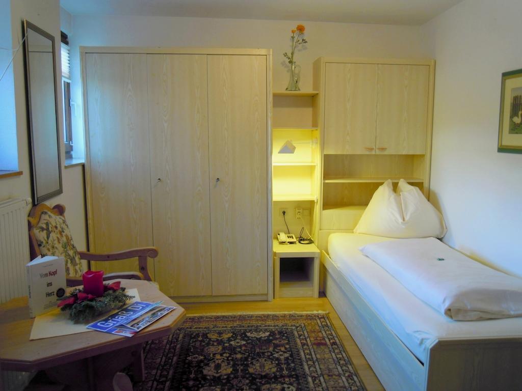 Hotel Garni Alpenland アルテンマルクト・イム・ポンガウ 部屋 写真